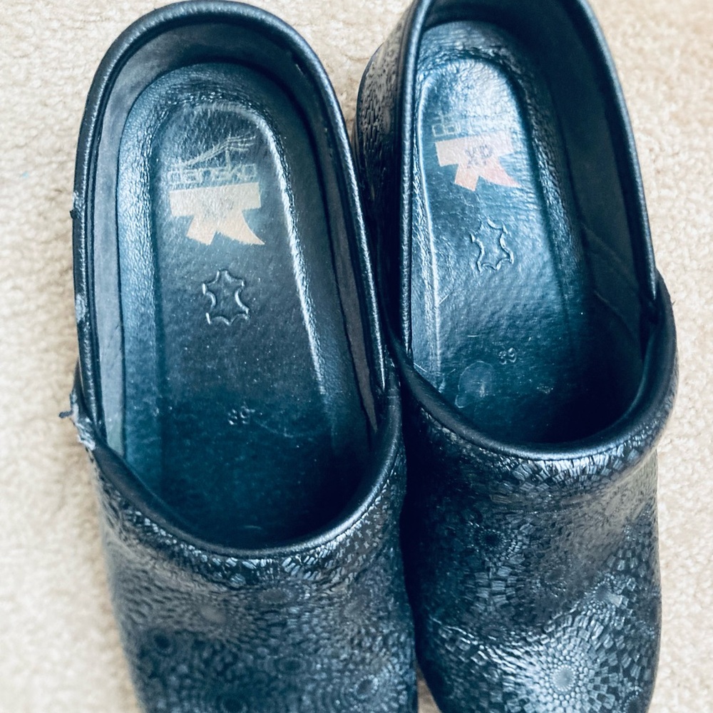 Black Floral Women’s Danskos - Picture 4 of 6